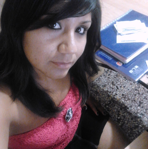 Erika Garcia Photo 20