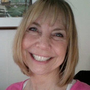Roxanne Fuller Photo 15