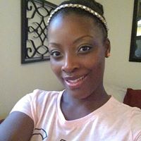 Tonya Evans Photo 15
