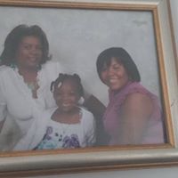 Juanita Robinson Photo 25