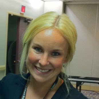 Carrie Heath Photo 30