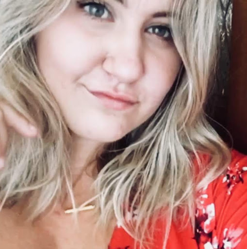Sydney Shaw Photo 9