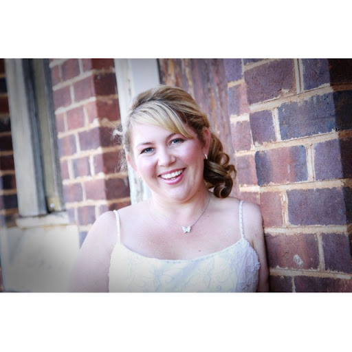 Stephanie Strickland Photo 40