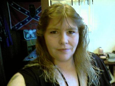 Angela Arnett Photo 11