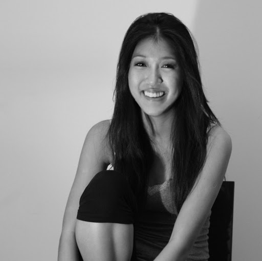 Emily Yang Photo 24