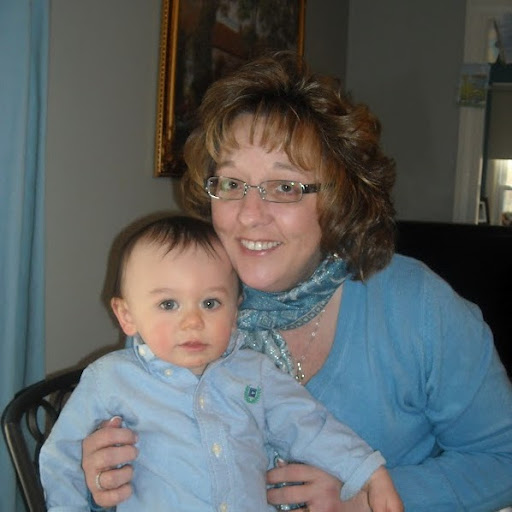 Kelly Goss Photo 40