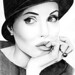 Laura Lines Photo 7