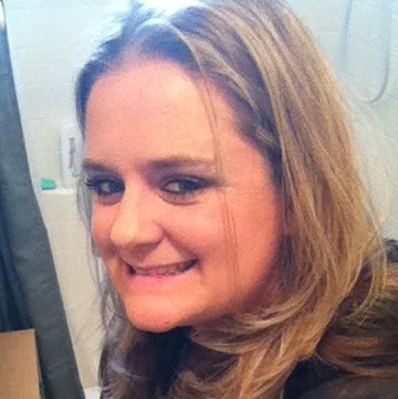 Ashley Tuttle Photo 9
