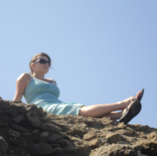 Amy Stewart Photo 10