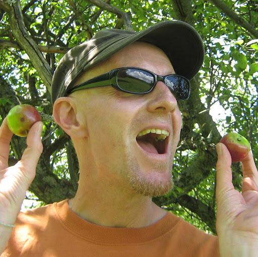 Ian Mackenzie Photo 30