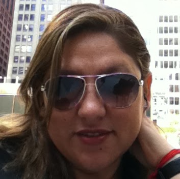 Lucy Pena Photo 13