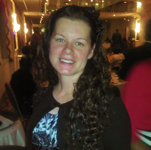 Elizabeth Hicks Photo 25