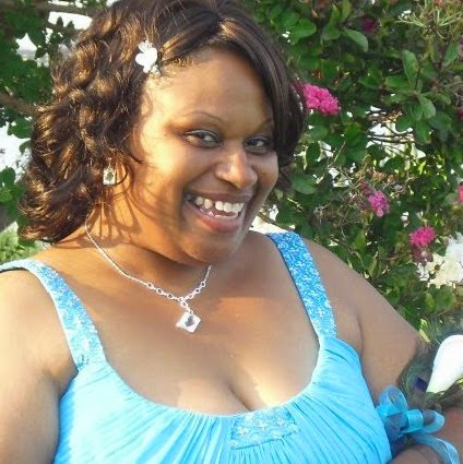 Renee Gordon Photo 6