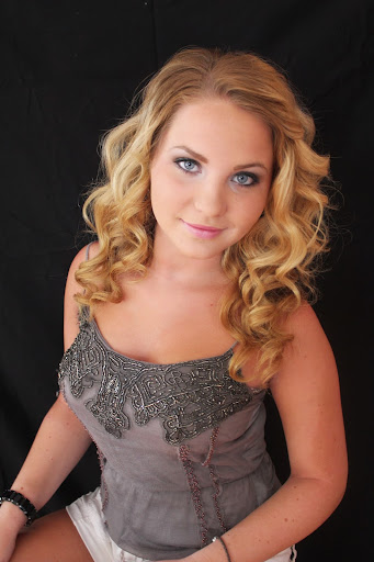 Chelsea Davidson Photo 15