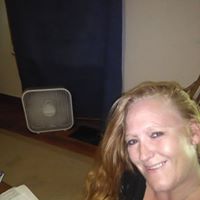 Shelly Phillips Photo 21