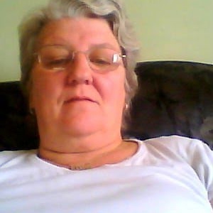 Elizabeth Thorp Photo 26