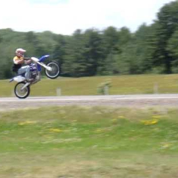 Daniel Dillon Photo 33