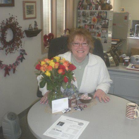 Lori Schmidt Photo 10