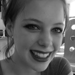 Julie Werner Photo 23