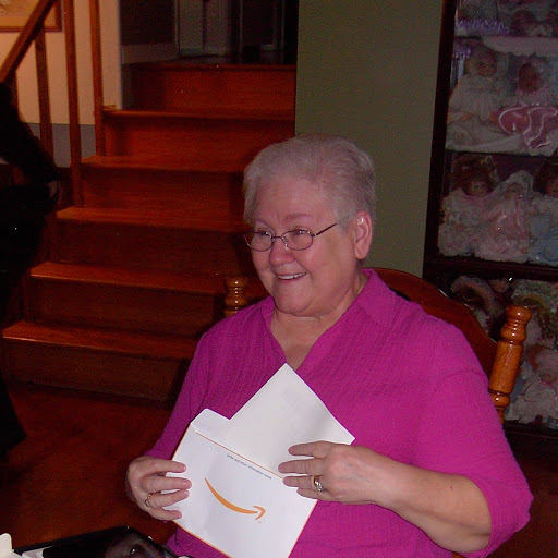 Lynda Davis Photo 7