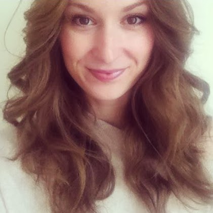 Emma Cox Photo 6