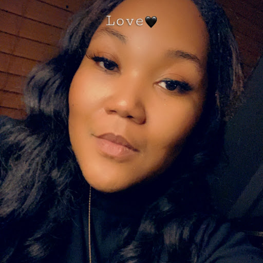 Cassandra Hood Photo 28