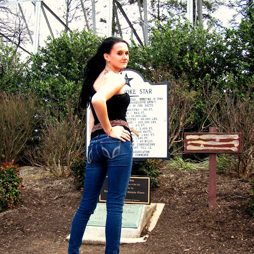 Gabrielle Lewis Photo 13
