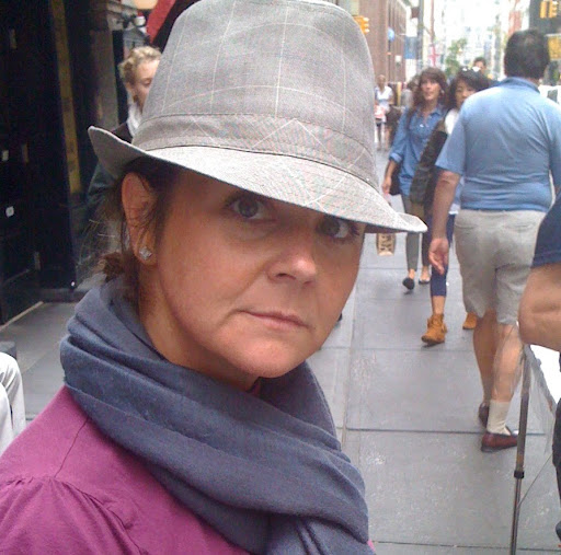 Elizabeth Jordan Photo 28