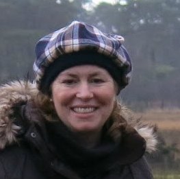 Elizabeth Heath Photo 14