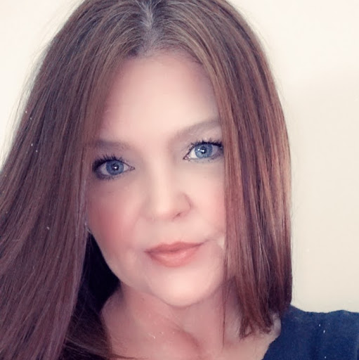 Shelly Lyons Photo 27