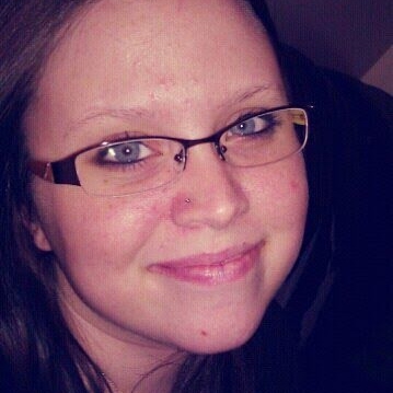 Kellie Moore Photo 18