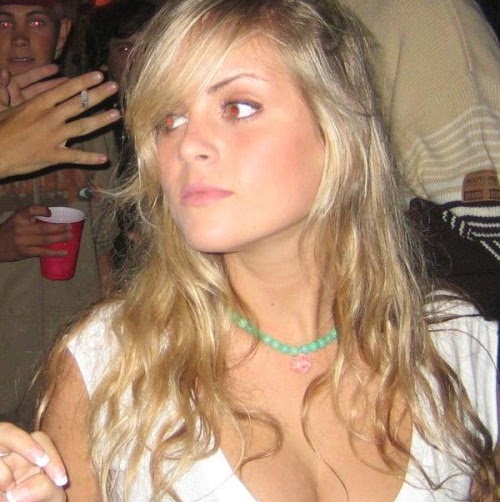 Claire Sharp Photo 13
