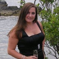 April Brady Photo 26