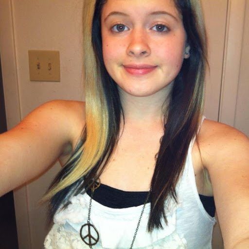 Morgan Moore Photo 29