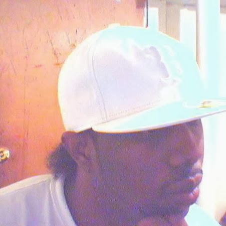 Anthony Saunders Photo 27