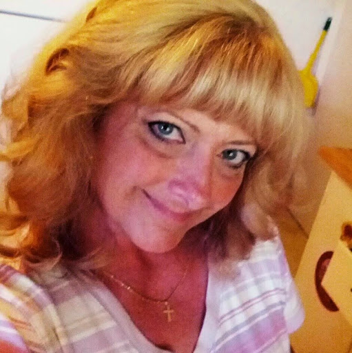 Sandra Henderson Photo 18