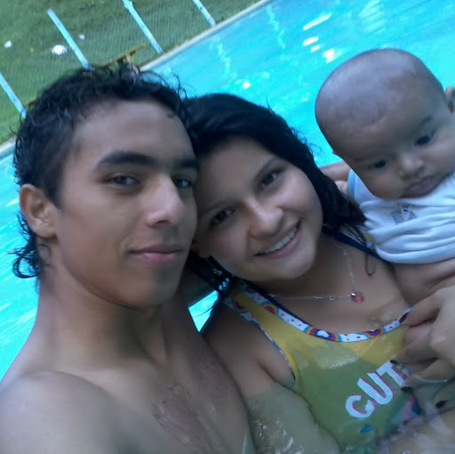 Karol Torres Photo 33