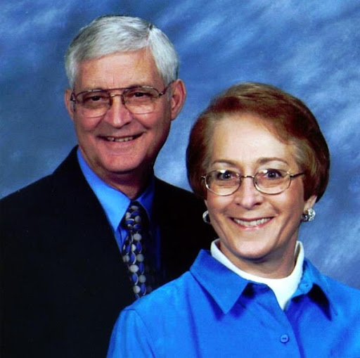 Jackie Collier Photo 17