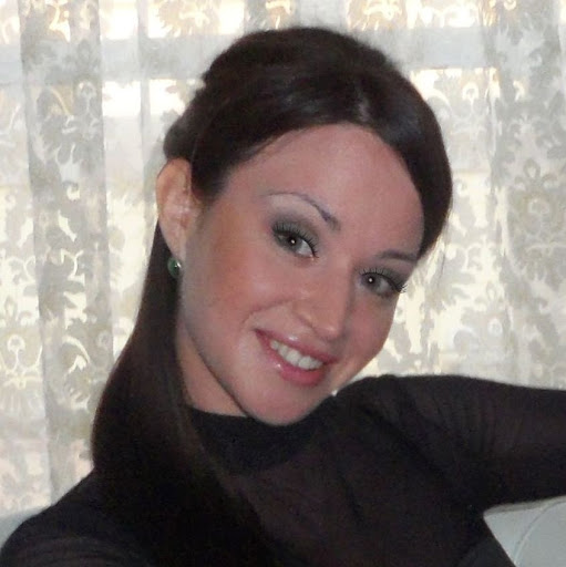 Julia Sweet Photo 25