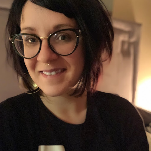 Jessica Travis Photo 17