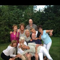 Sally Roberts Photo 41