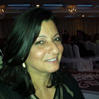 Sandra Bloom Photo 12