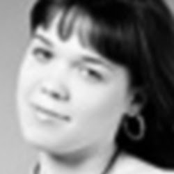 Pamela Quinn Photo 44