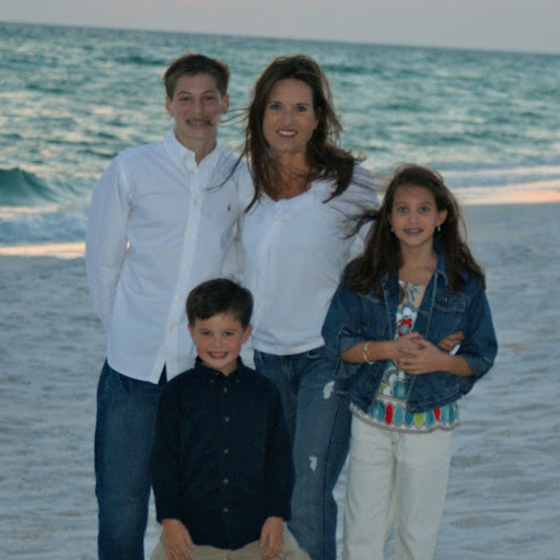Amy Mathis Photo 22