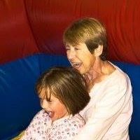 Lorraine Ainsworth Photo 10