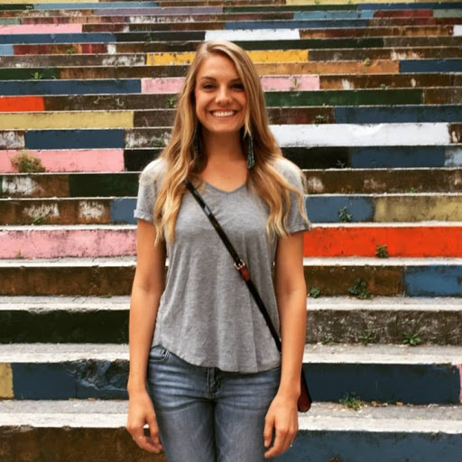 Elizabeth Salerno Photo 23
