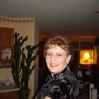 Julie Hays Photo 10
