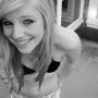 Lily Roberts Photo 22