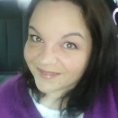 Stephanie Everett Photo 44