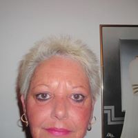 Diane Summers Photo 33